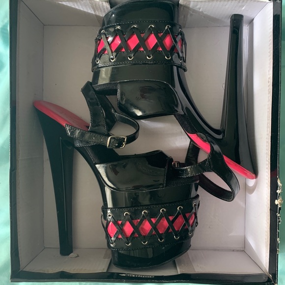 VIVID Platforms - 711 -flirt - Size 6 - Picture 2 of 14